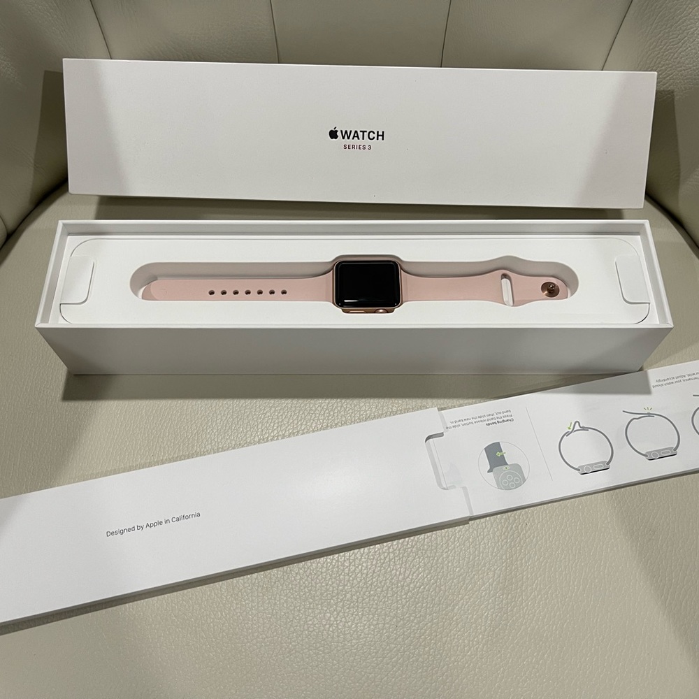 Rose Gold Apple Watch Series 3 38 MM with original band & leather band included